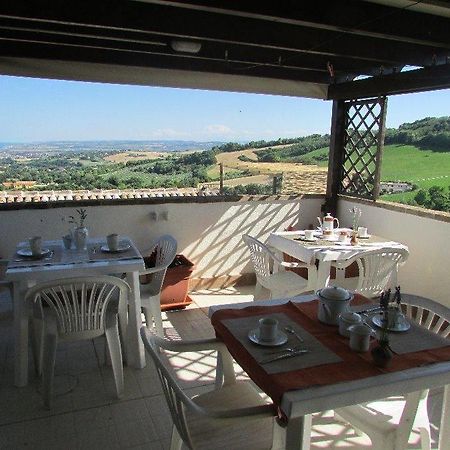 B&B A Casa Mia Sirolo Bagian luar foto